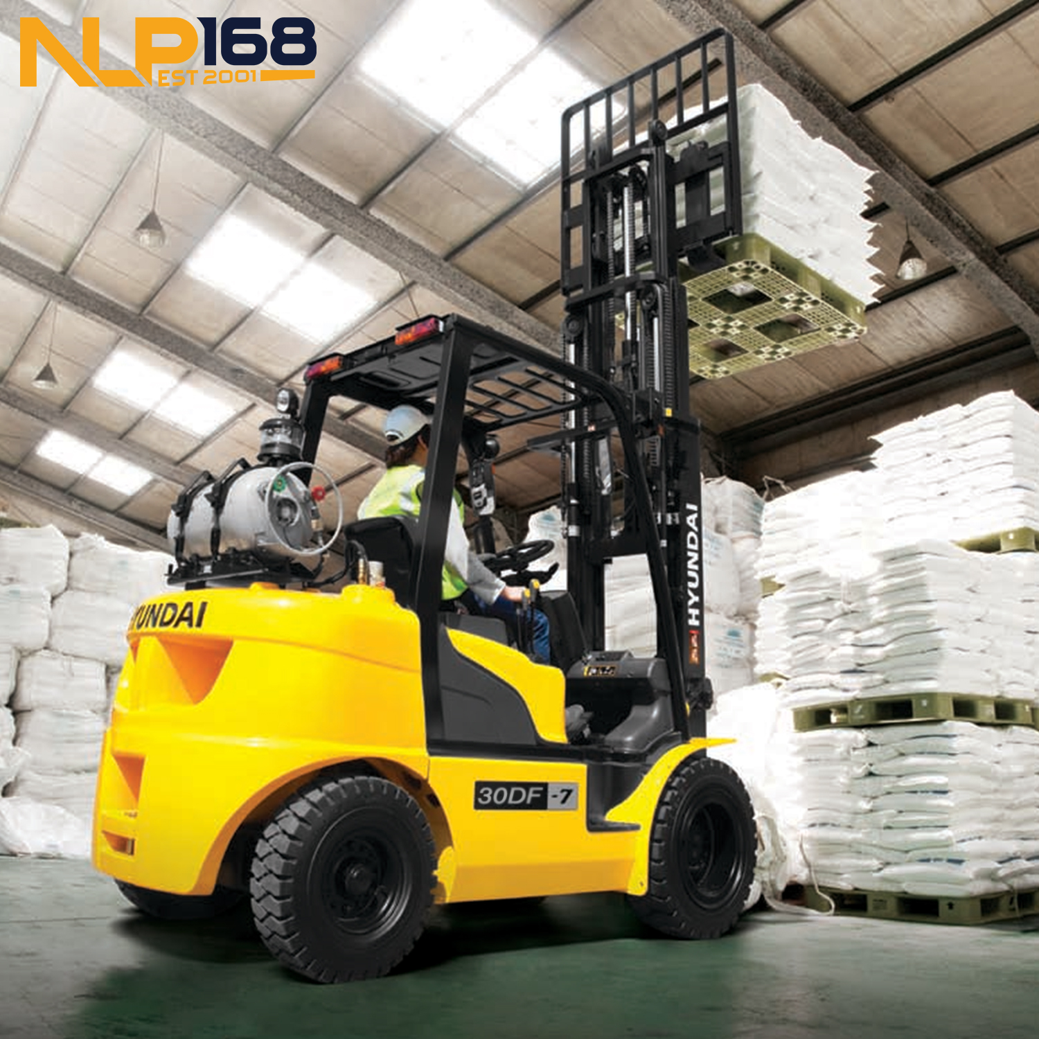 hyundai-30df-7-1 Hyundai 30DF-7 diesel forklift