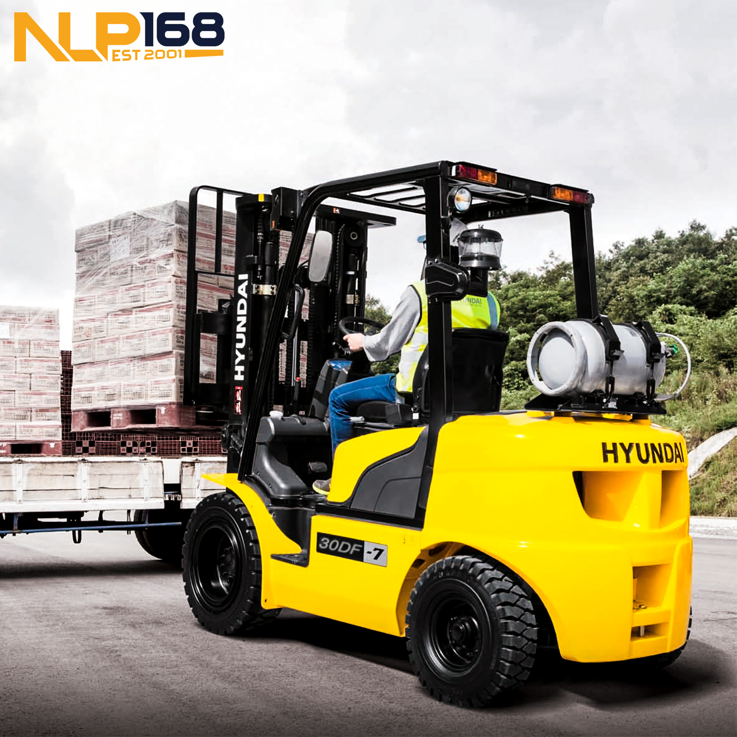 hyundai-30df-7-2 Hyundai 30DF-7 diesel forklift