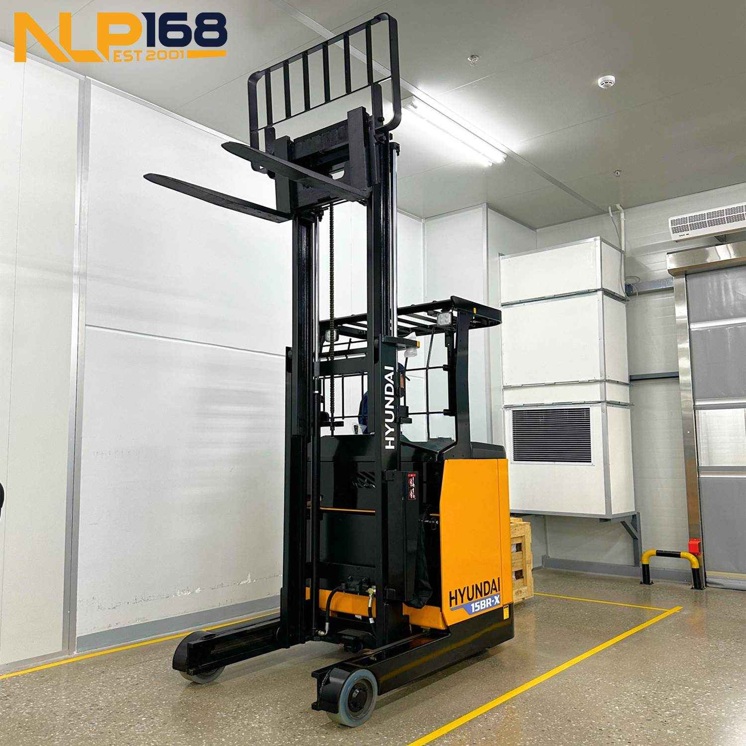 hyundai-15br-x-3 Xe nâng điện đứng lái Hyundai 15BR-X