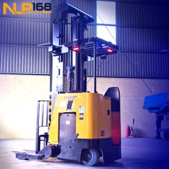 Xe nâng điện đứng lái Hyundai 15BRP-9