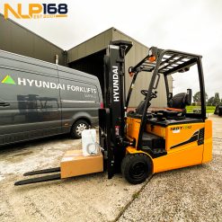 Xe nâng điện Hyundai 18BT-9U