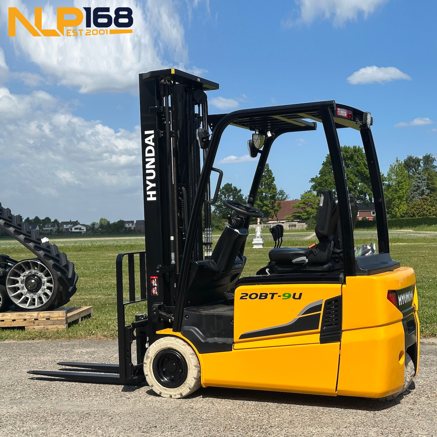hyundai-20bt-9u-3 Xe nâng điện Hyundai 20BT-9U
