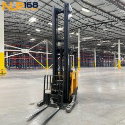 Xe nâng điện đứng lái Hyundai 23BRP-9