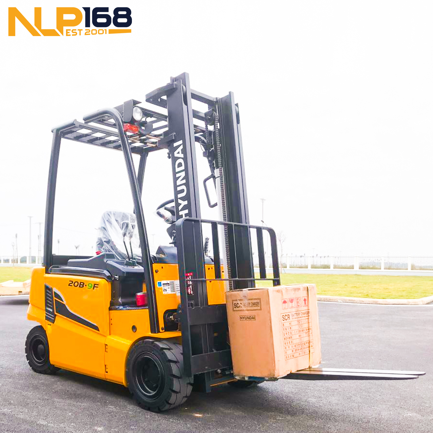 hyundai-25b-9f-2 Xe nâng điện Hyundai 25B-9F