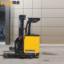 Xe nâng điện đứng lái Hyundai 25BR-X