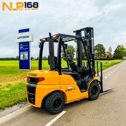 Xe nâng dầu Hyundai 25D-9