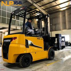 Xe nâng điện Hyundai 35B-9U