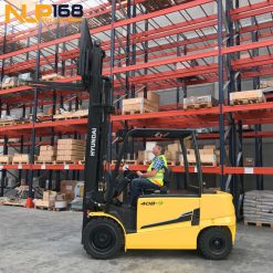 Xe nâng điện Hyundai 40B-9