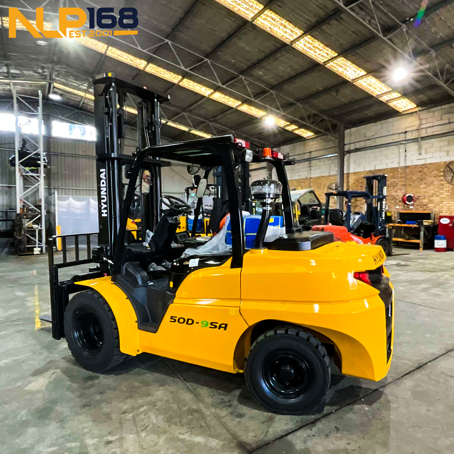hyundai-50d-9sa-2 Xe nâng dầu Hyundai 50D-9SA