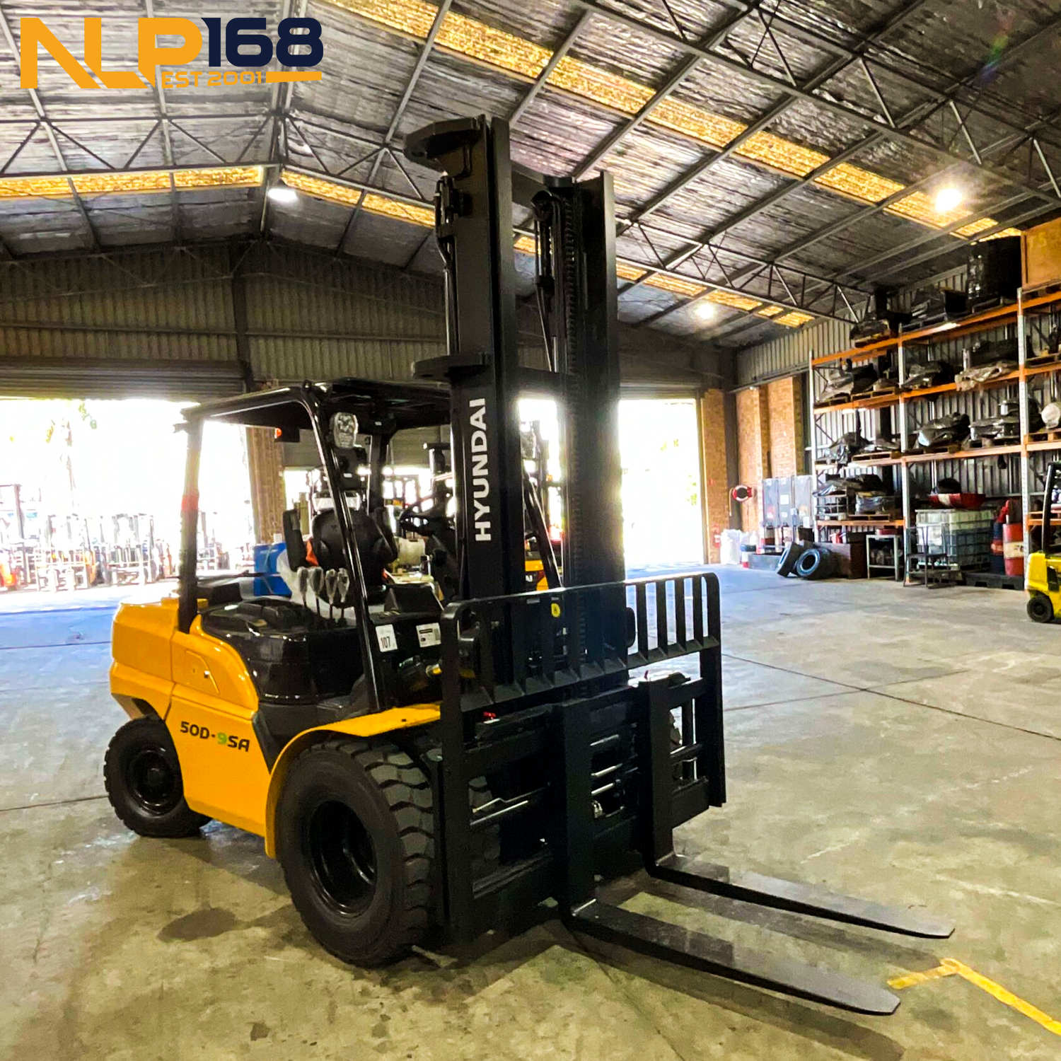 hyundai-50d-9sa-3 Xe nâng dầu Hyundai 50D-9SA